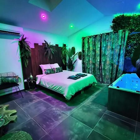 La Jungle Room Rognac Esterno foto