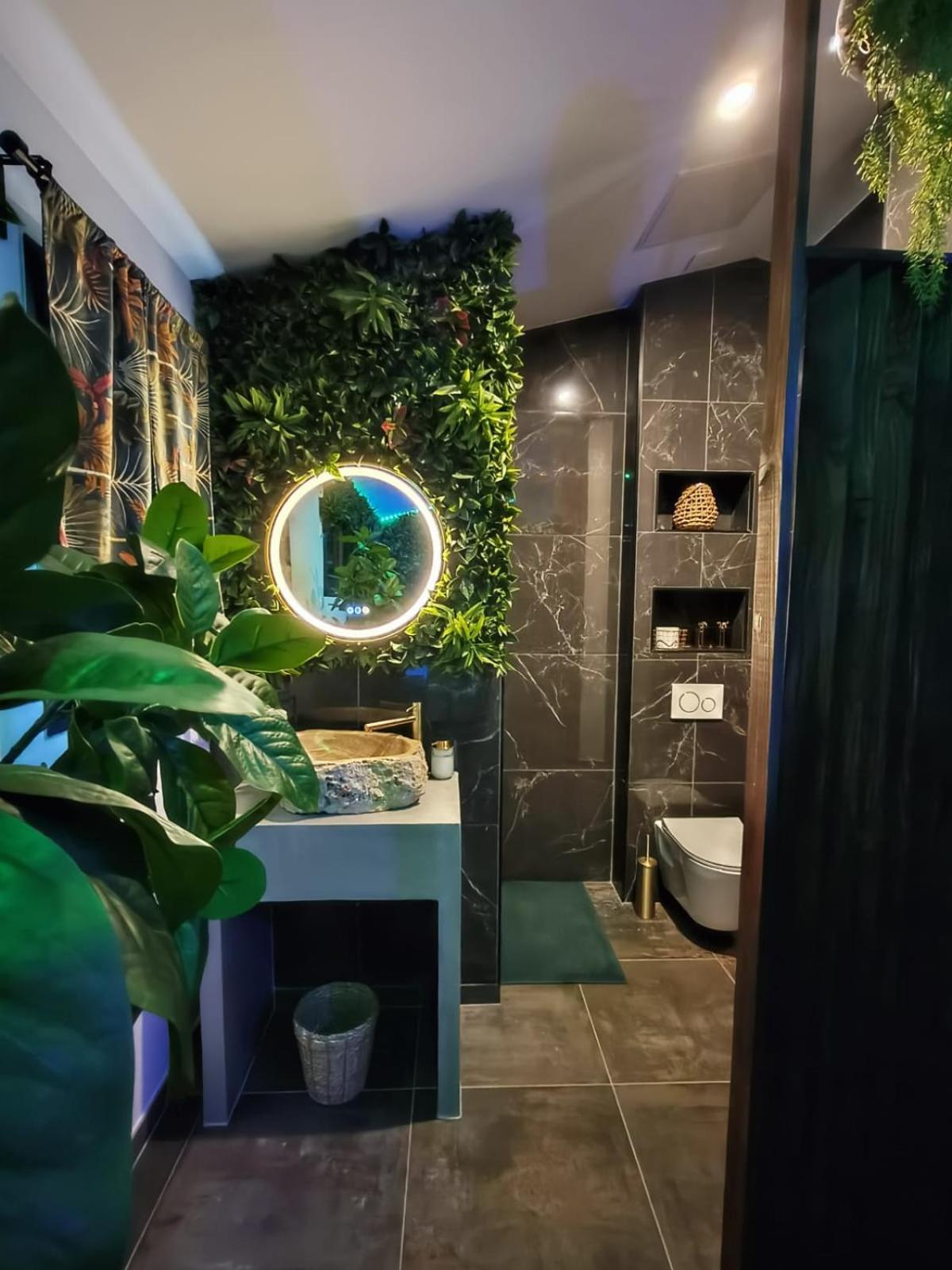 La Jungle Room Rognac Esterno foto